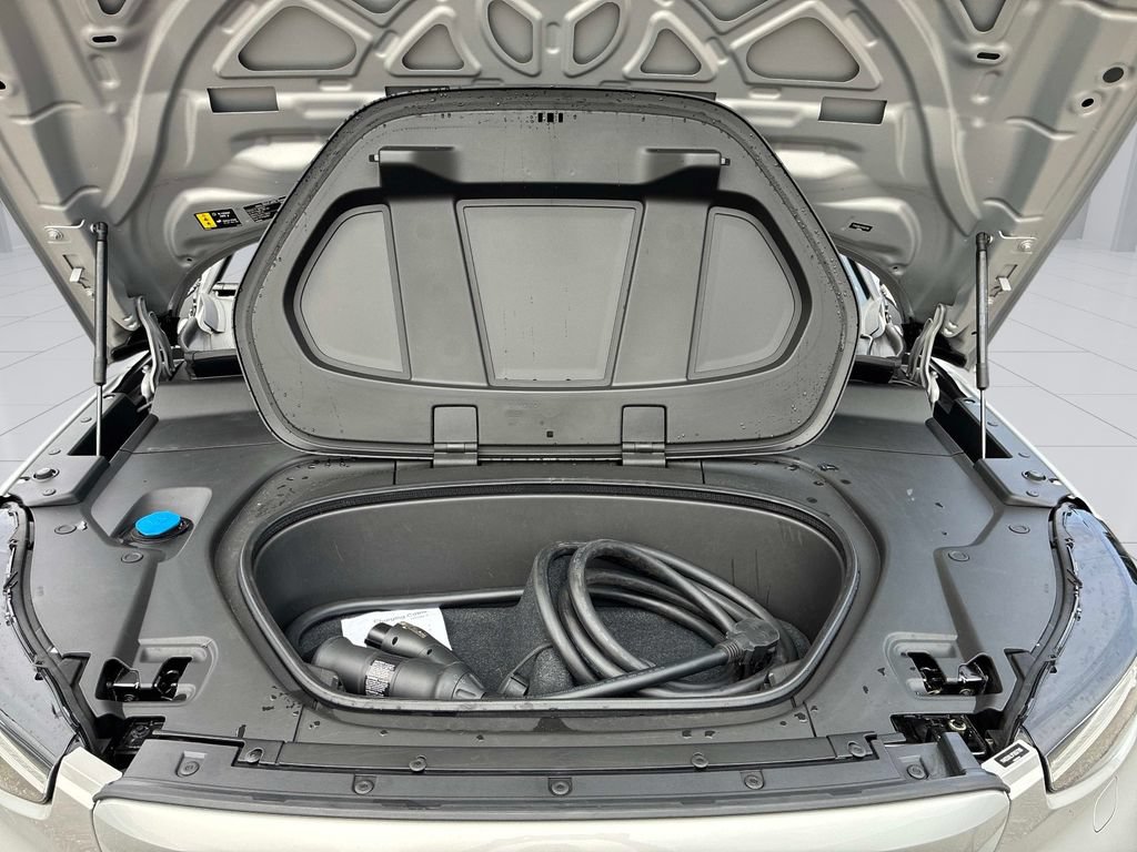 Used 2023 Volvo C40 P8 Recharge Plus w/ Climate Package AWD/4WD image 13