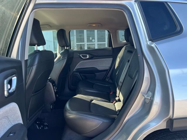 Used 2022 Jeep Compass Latitude FWD image 20