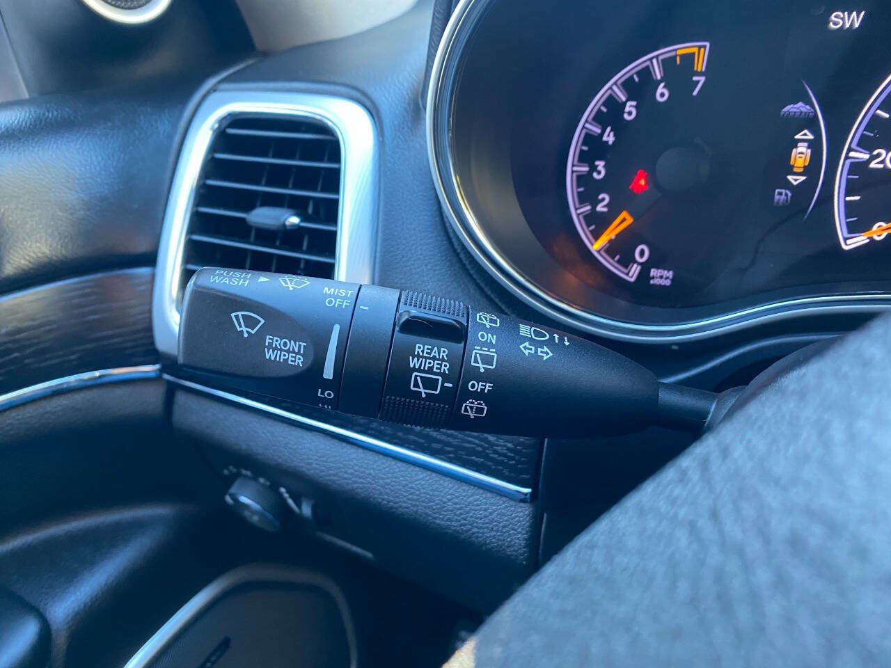 Used 2018 Jeep Grand Cherokee Summit w/ Skid Plate Group image 32