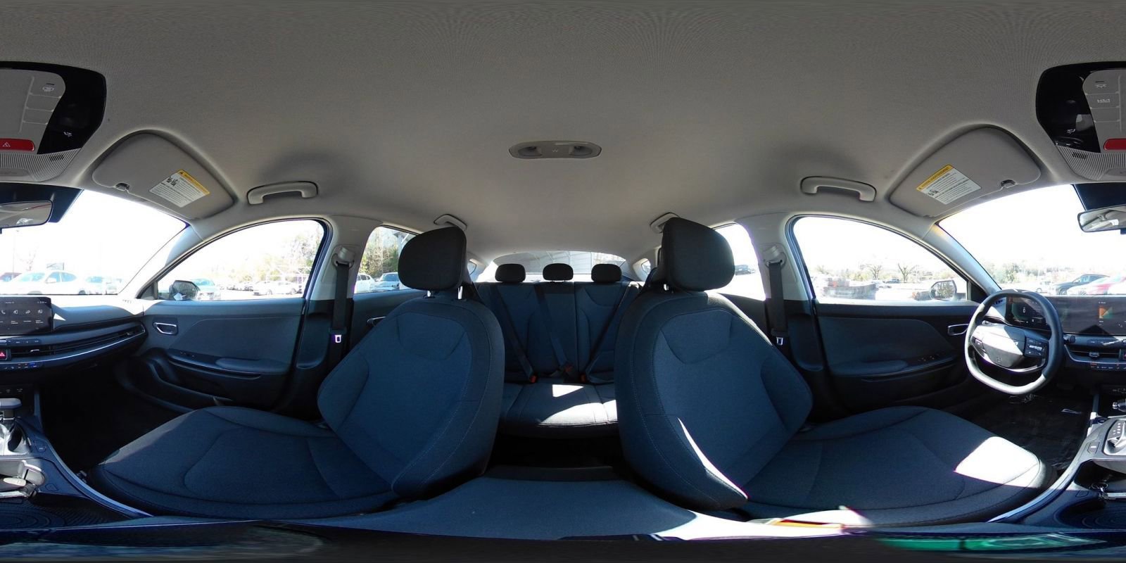 Used 2025 Kia K4 LXS image 40