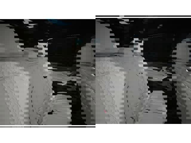 New 2026 BMW X7 M60i w/ Executive Package image 12