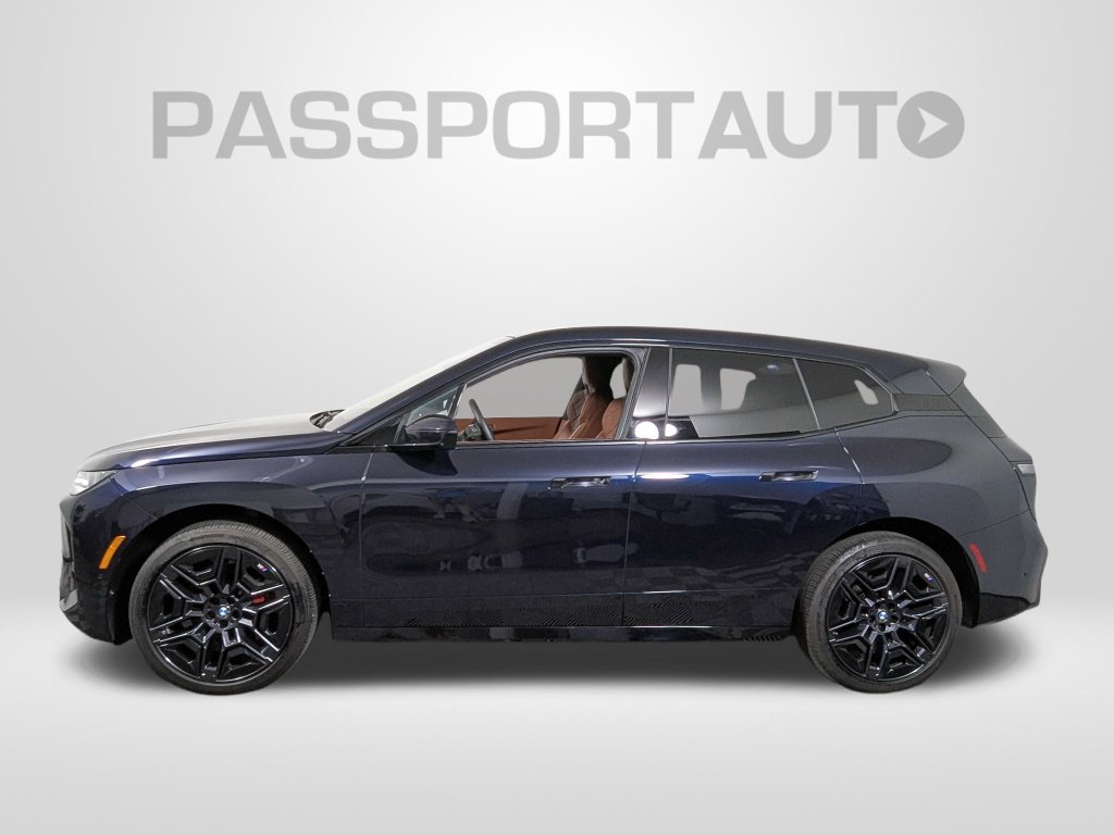 Used 2026 BMW iX xDrive45 w/ M Sport Package AWD/4WD image 2