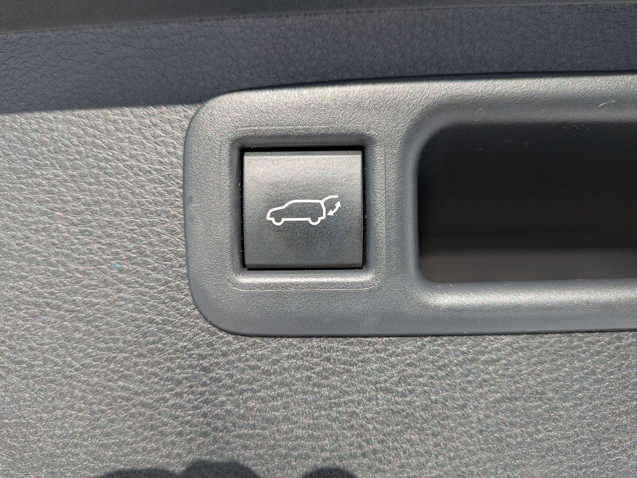 Used 2023 Toyota Highlander XLE image 22