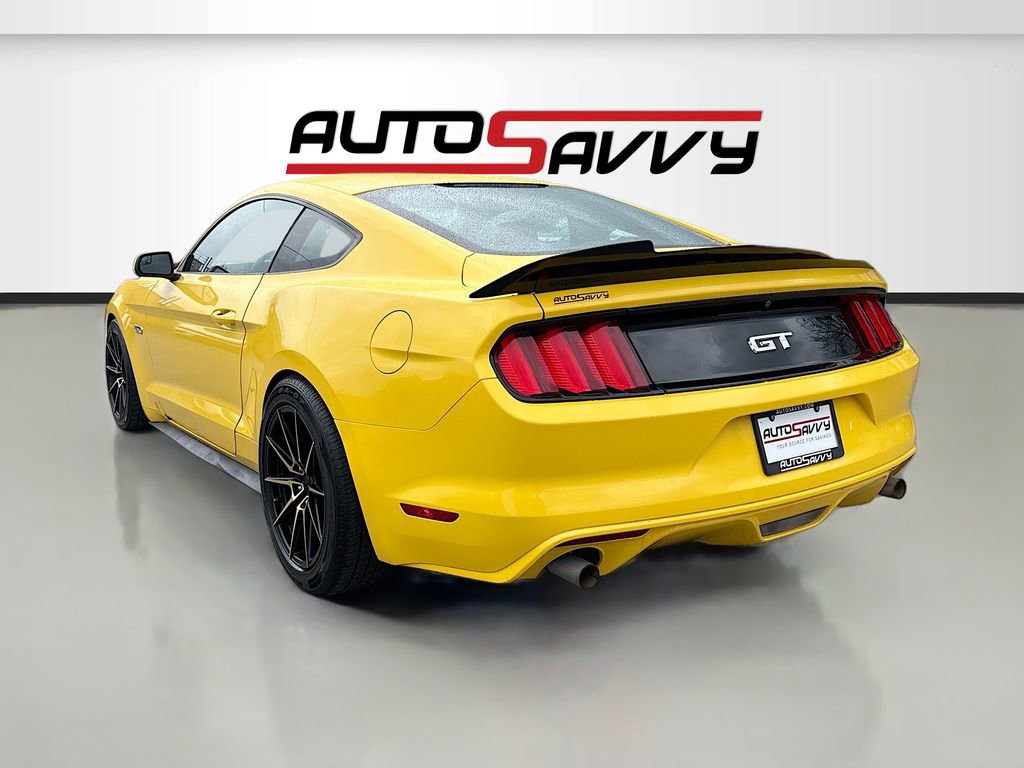 Used 2017 Ford Mustang GT RWD image 5