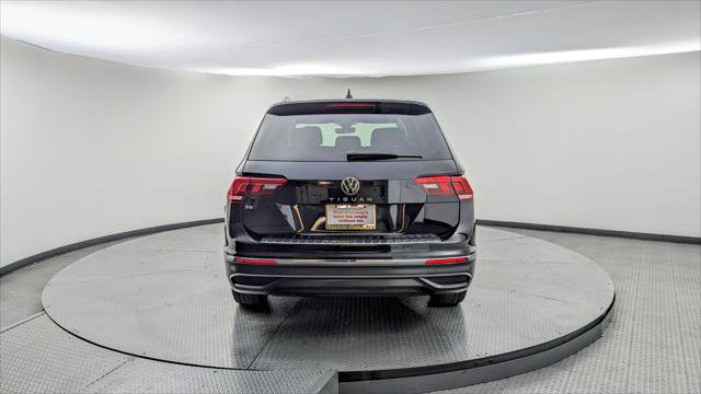 Used 2022 Volkswagen Tiguan SE image 7