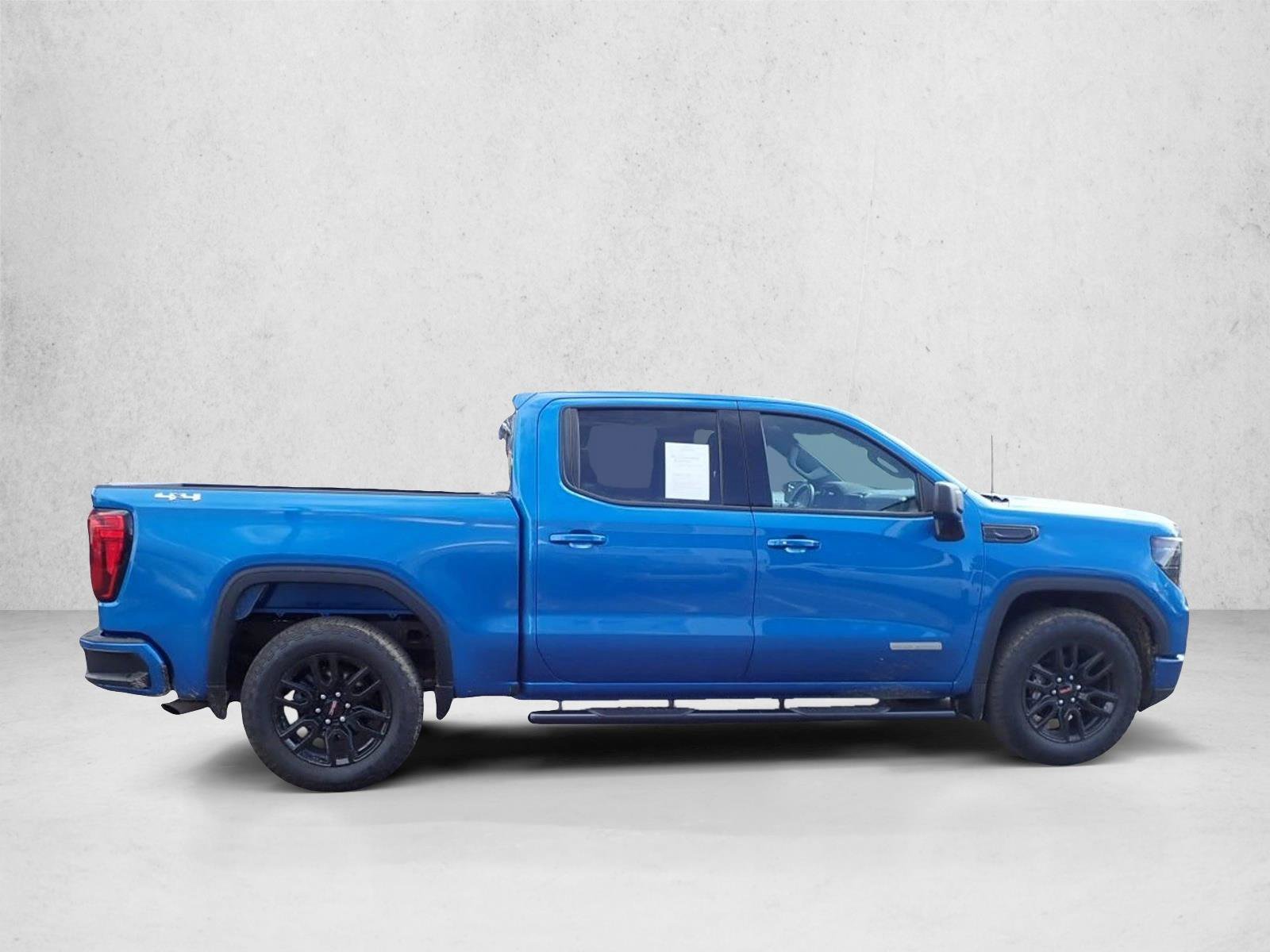 Used 2024 GMC Sierra 1500 Elevation AWD/4WD image 5