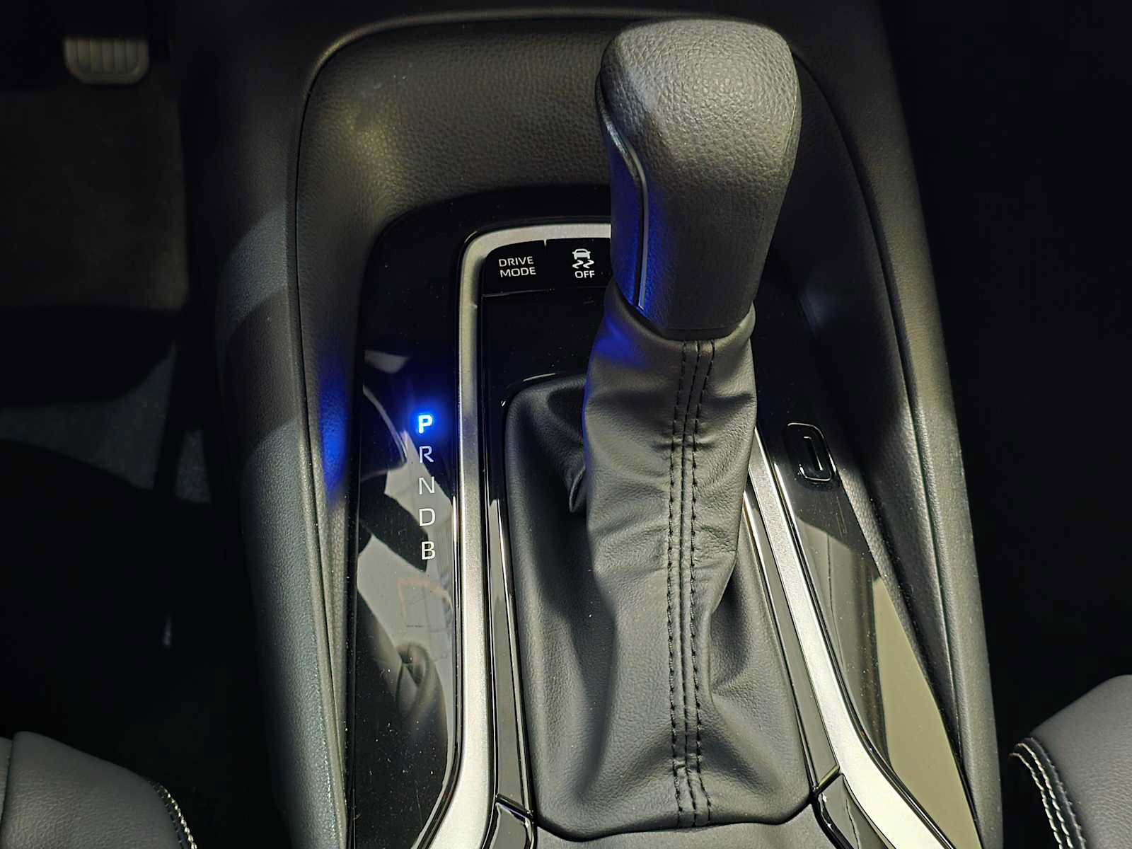 New 2026 Toyota Corolla XLE FWD image 17