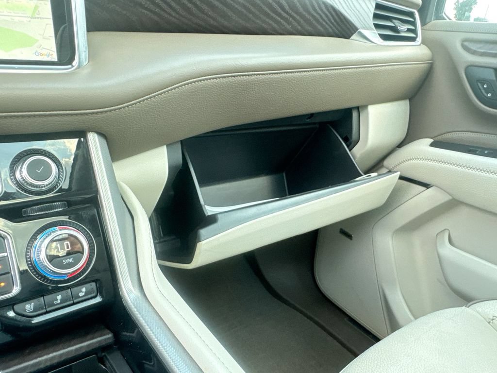 Used 2023 GMC Yukon Denali RWD image 35