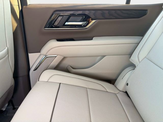 New 2026 GMC Yukon Denali w/ Denali Reserve Package image 14