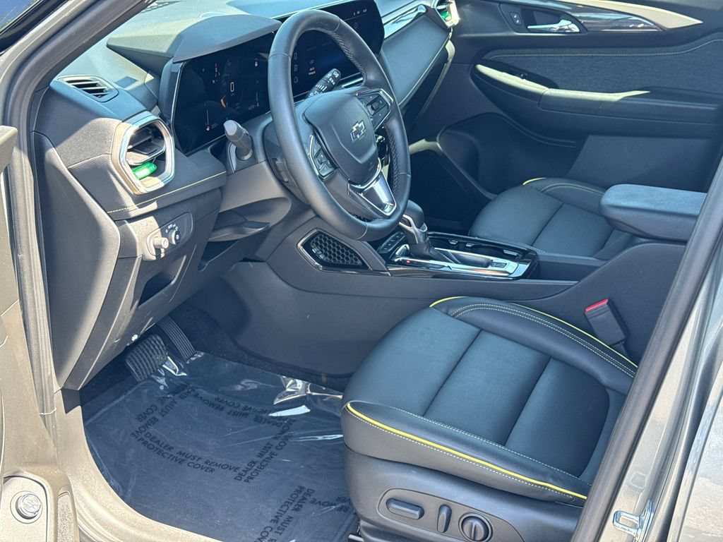 Used 2024 Chevrolet TrailBlazer ACTIV w/ Convenience Package FWD image 11