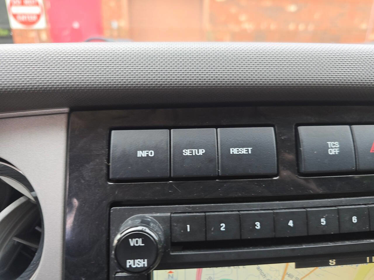 Used 2013 Ford Expedition Limited RWD image 20