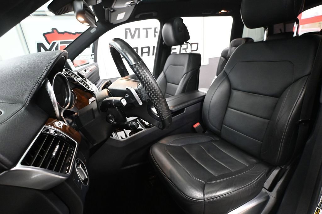 Used 2017 Mercedes-Benz GLS 550 4MATIC image 23