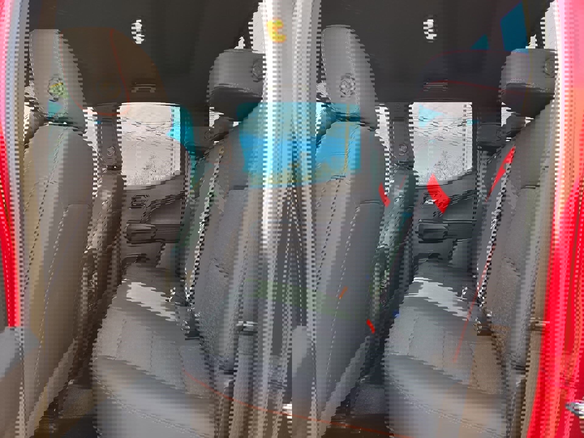 Used 2024 Chevrolet Colorado Z71 w/ Z71 Convenience Package 2 image 13