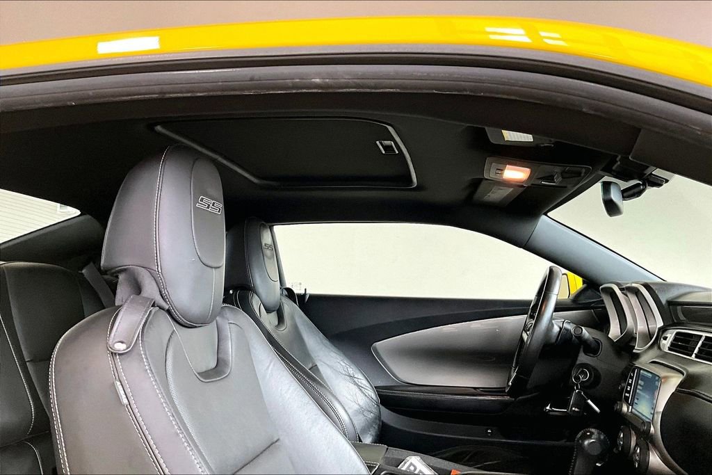 Used 2014 Chevrolet Camaro SS w/ RS Package RWD image 23