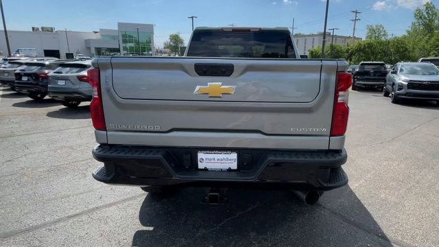 New 2026 Chevrolet Silverado 2500 Custom w/ Custom Value Package AWD/4WD image 9