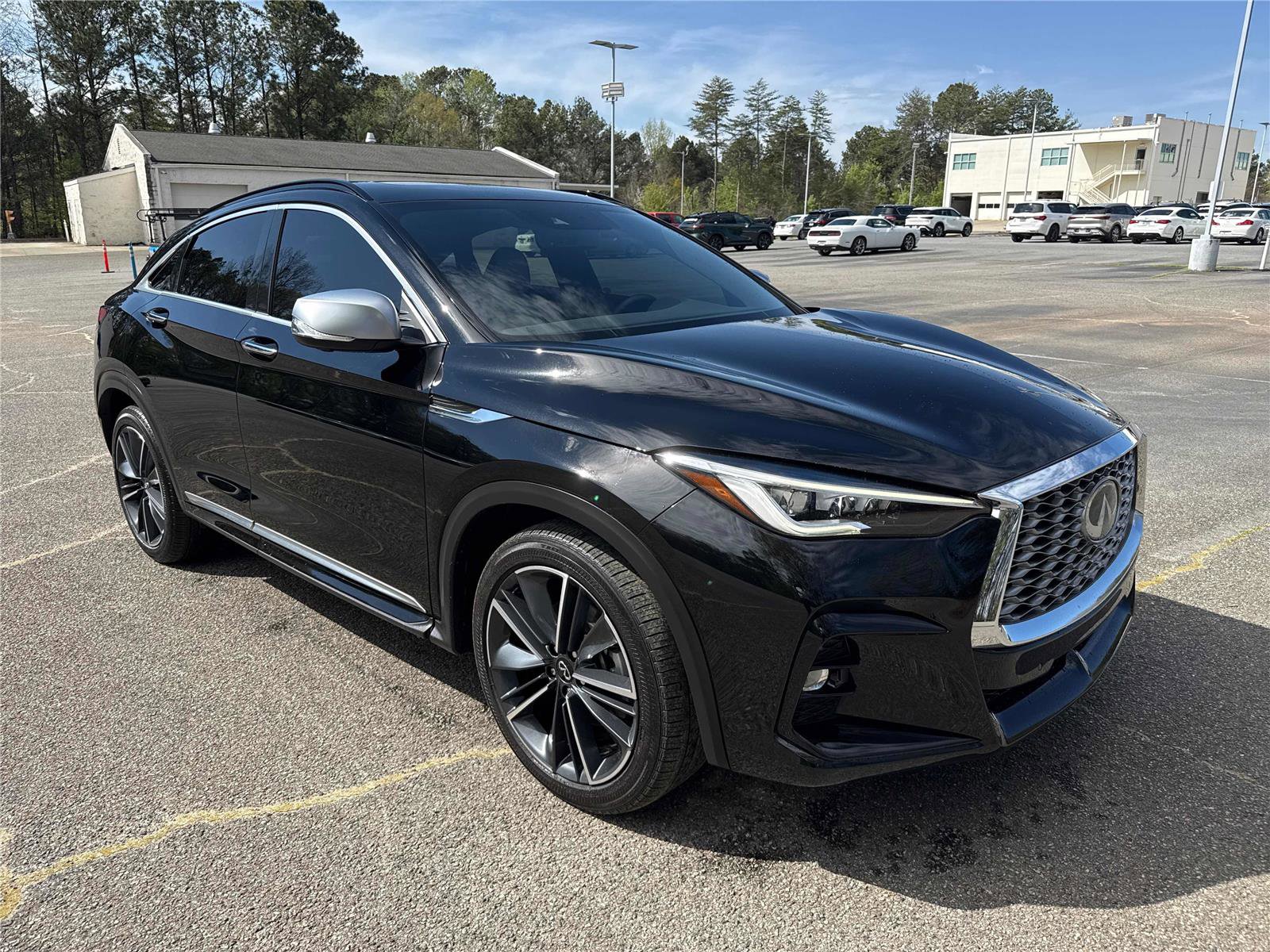 Certified 2025 INFINITI QX55 Essential w/ Accent Package image 4