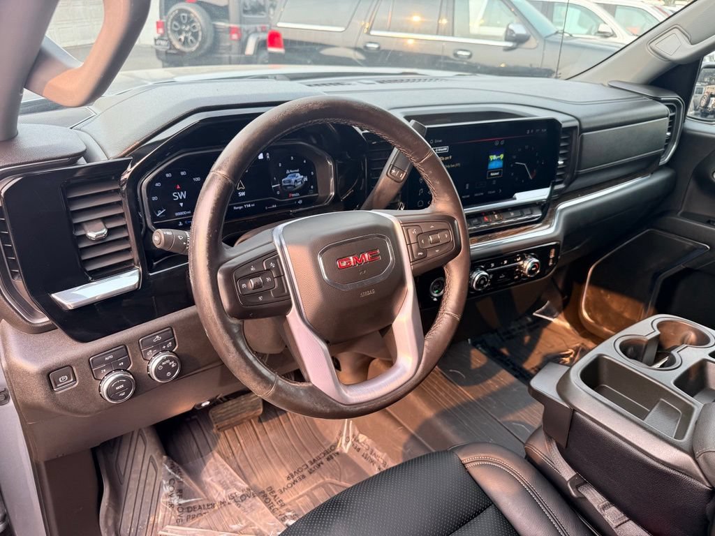 Used 2023 GMC Sierra 1500 SLE w/ Enhanced Capability Package AWD/4WD image 16