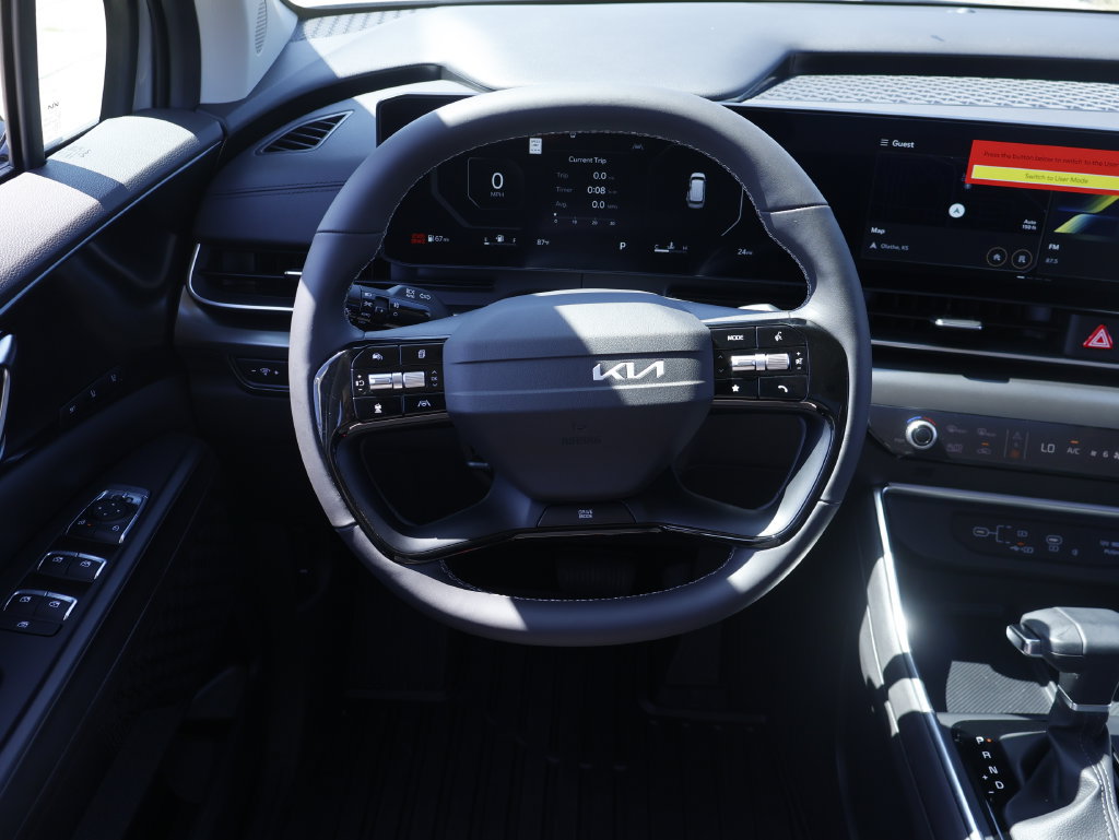 New 2027 Kia Carnival SX w/ Dark Edition Package FWD image 19