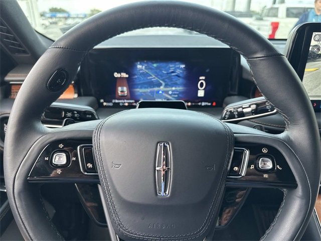 Used 2025 Lincoln Aviator Black Label w/ Jet Appearance Package image 30