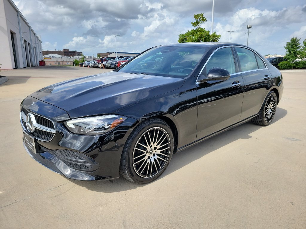 Used 2025 Mercedes-Benz C 300 4MATIC Sedan image 33