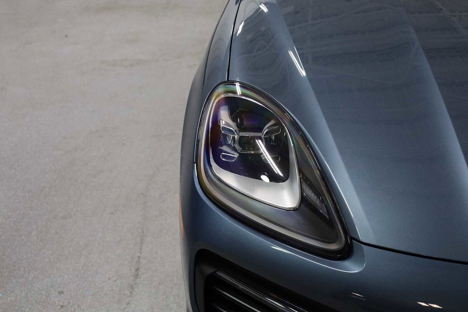 Used 2019 Porsche Cayenne AWD/4WD image 15