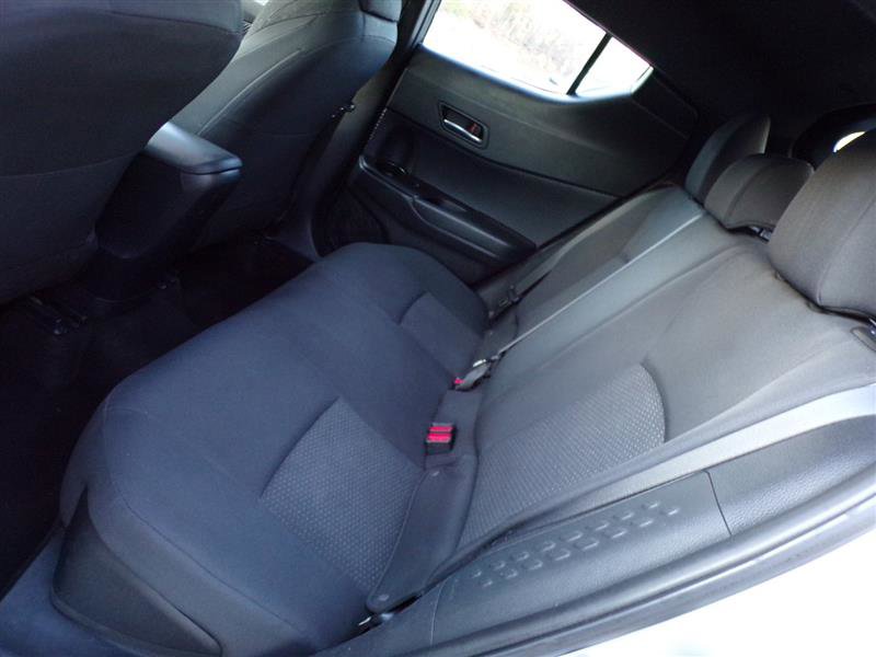 Used 2018 Toyota C-HR XLE image 26