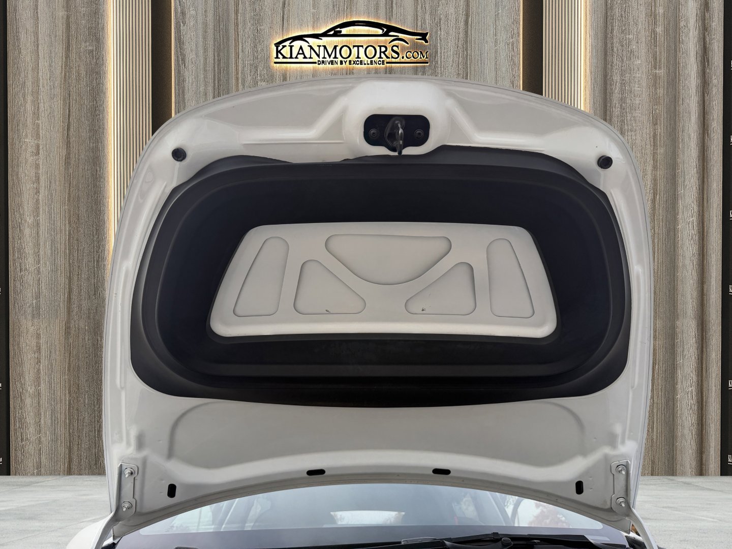 Used 2021 Tesla Model Y Long Range image 16