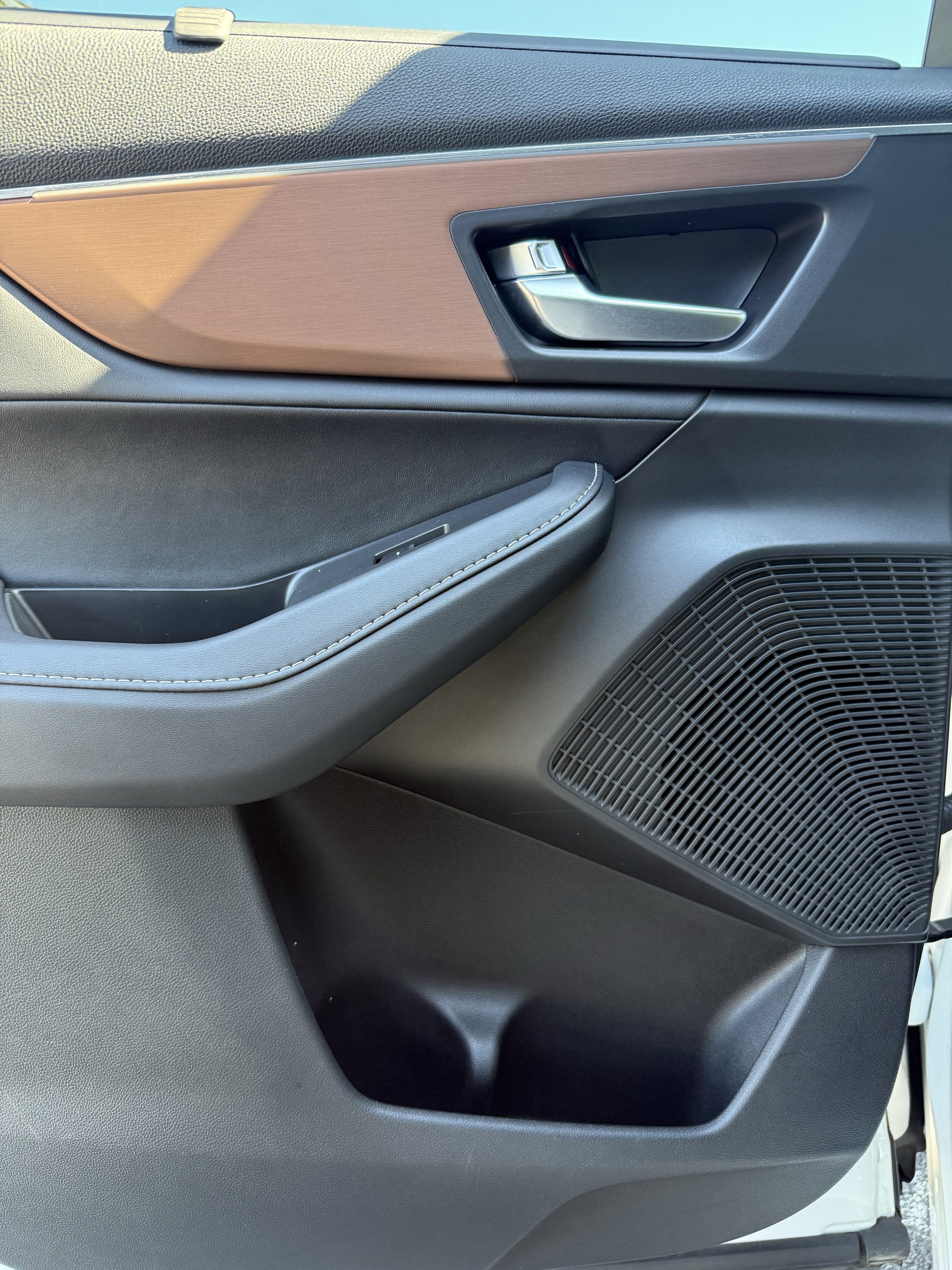 Used 2022 Acura MDX SH-AWD w/ Technology Package image 13