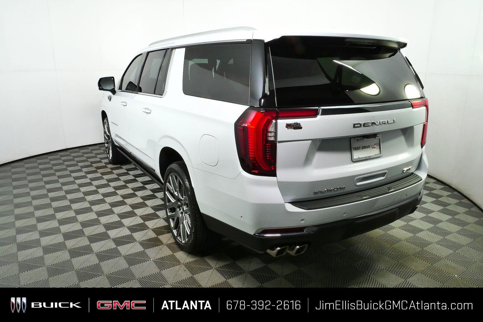 New 2026 GMC Yukon XL Denali Ultimate w/ LPO, Floor Liner Package AWD/4WD image 28
