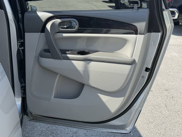 Used 2017 Buick Enclave Leather FWD image 35