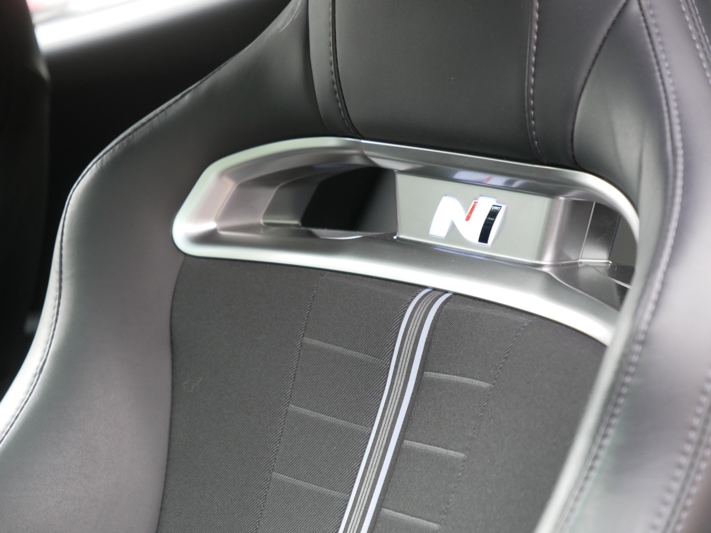 Used 2022 Hyundai Veloster N FWD image 35