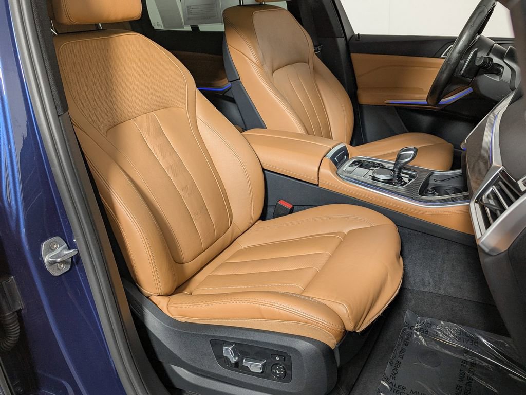 Used 2019 BMW X5 xDrive50i w/ M Sport Package image 31