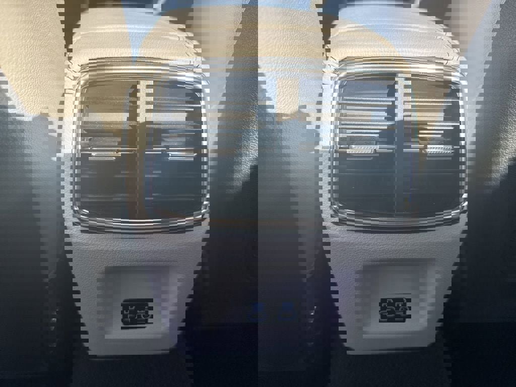 New 2025 Genesis G70 2.5T image 27