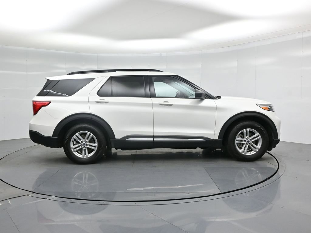 Certified 2021 Ford Explorer XLT RWD image 27