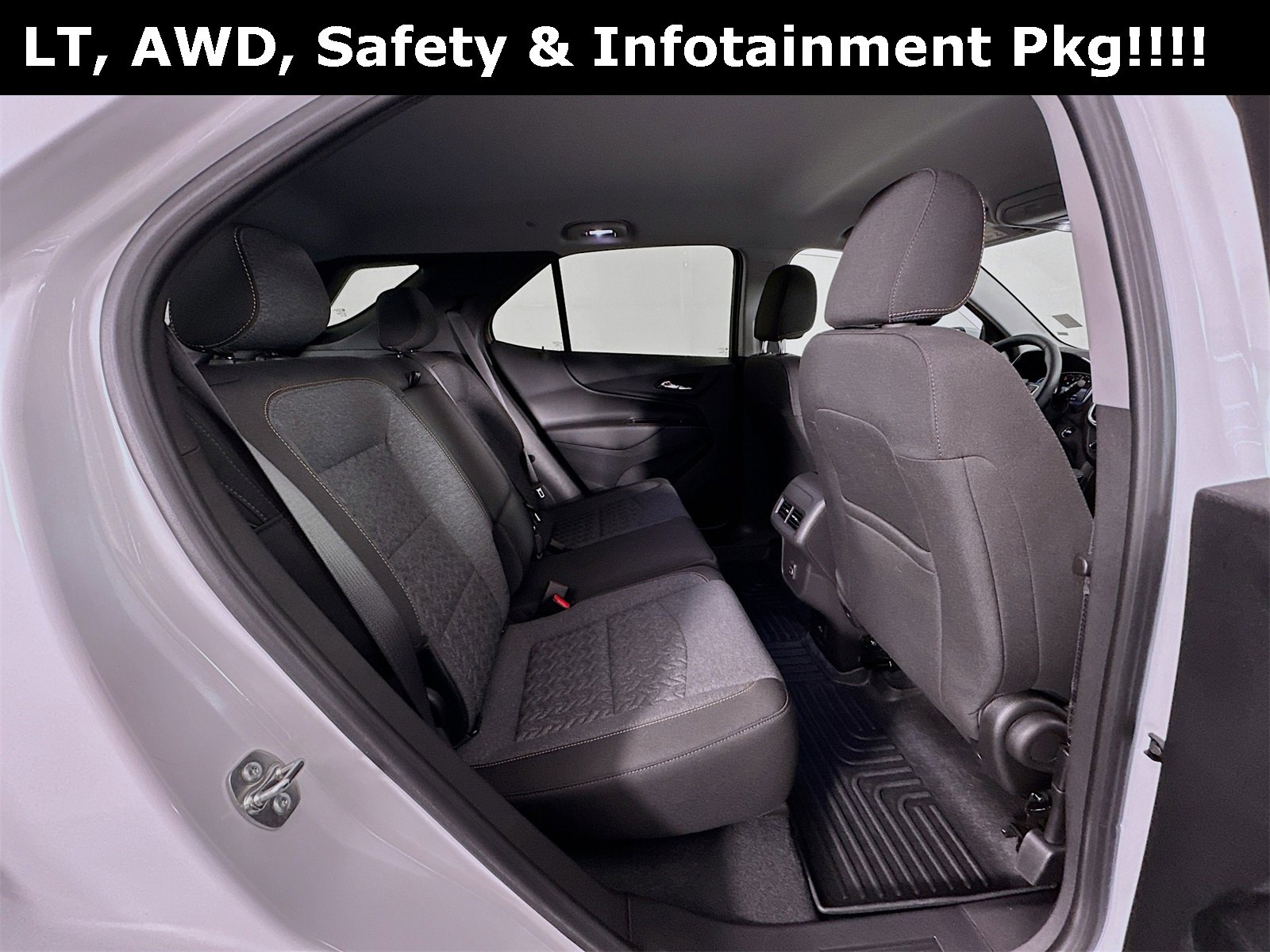 Used 2024 Chevrolet Equinox LT image 28