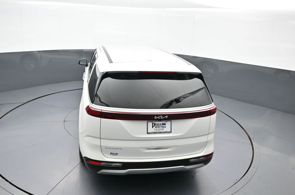 Used 2024 Kia Carnival LX FWD image 38