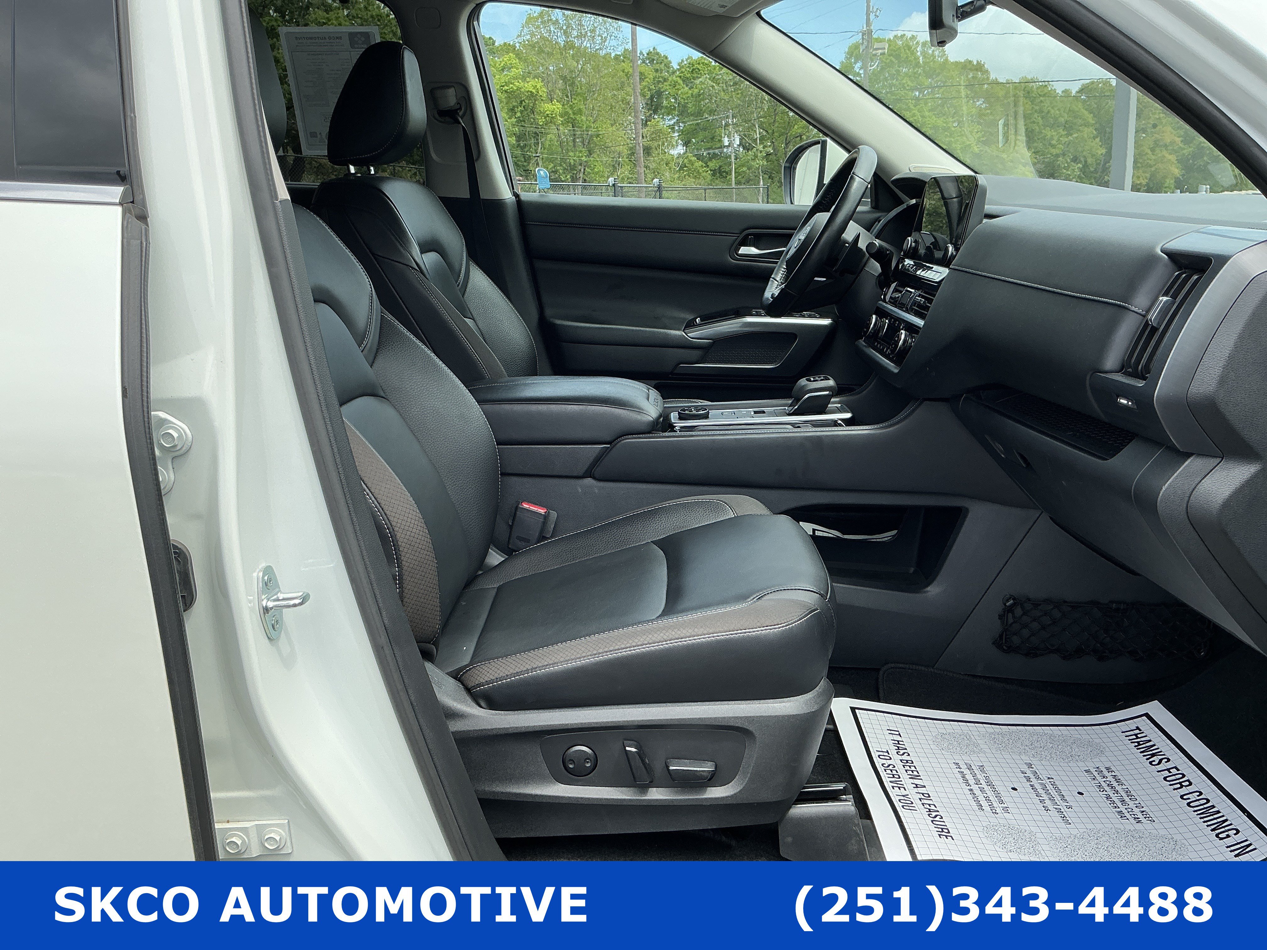 Used 2023 Nissan Pathfinder SL w/ SL Premium Package AWD/4WD image 13