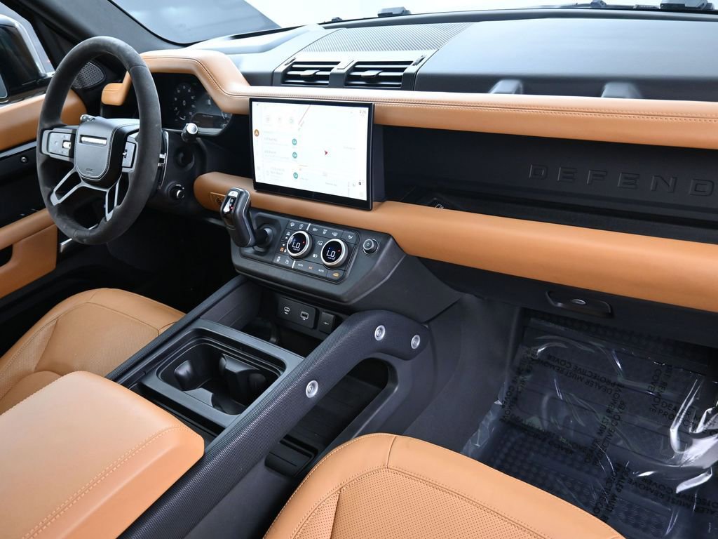 Used 2024 Land Rover Defender 110 V8 image 29
