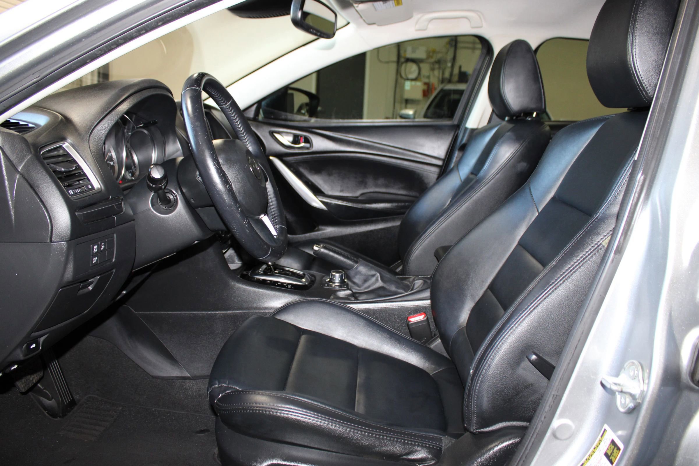 Used 2014 MAZDA MAZDA6 Touring w/ Touring Technology Package FWD image 22