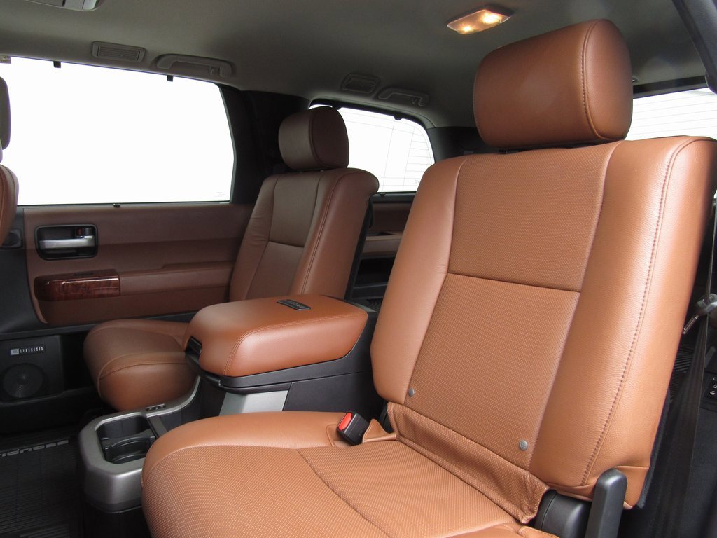 Used 2019 Toyota Sequoia Platinum image 16