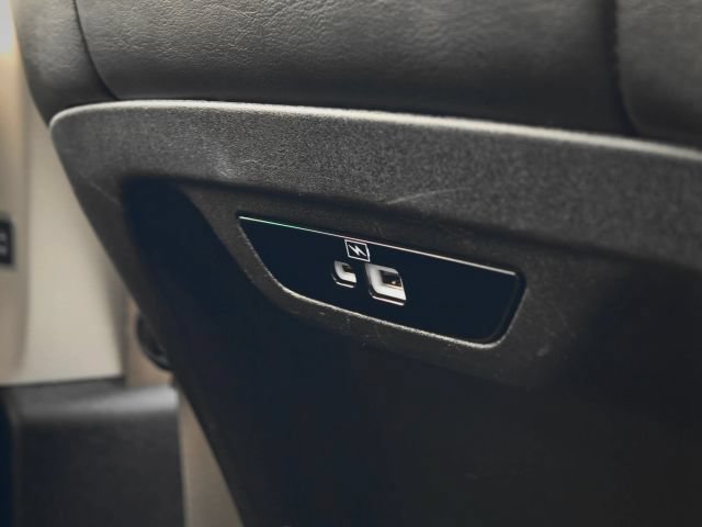 Used 2021 Chrysler Pacifica Limited FWD image 47