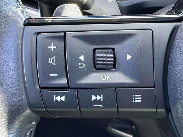 Used 2023 Nissan Rogue SV w/ SV Premium B Package image 31