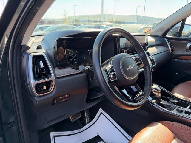 Certified 2022 Kia Sorento SX Prestige w/ Rust Color Package AWD/4WD image 10