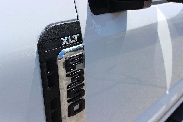 Used 2024 Ford F350 XLT w/ FX4 Off-Road Package AWD/4WD image 2