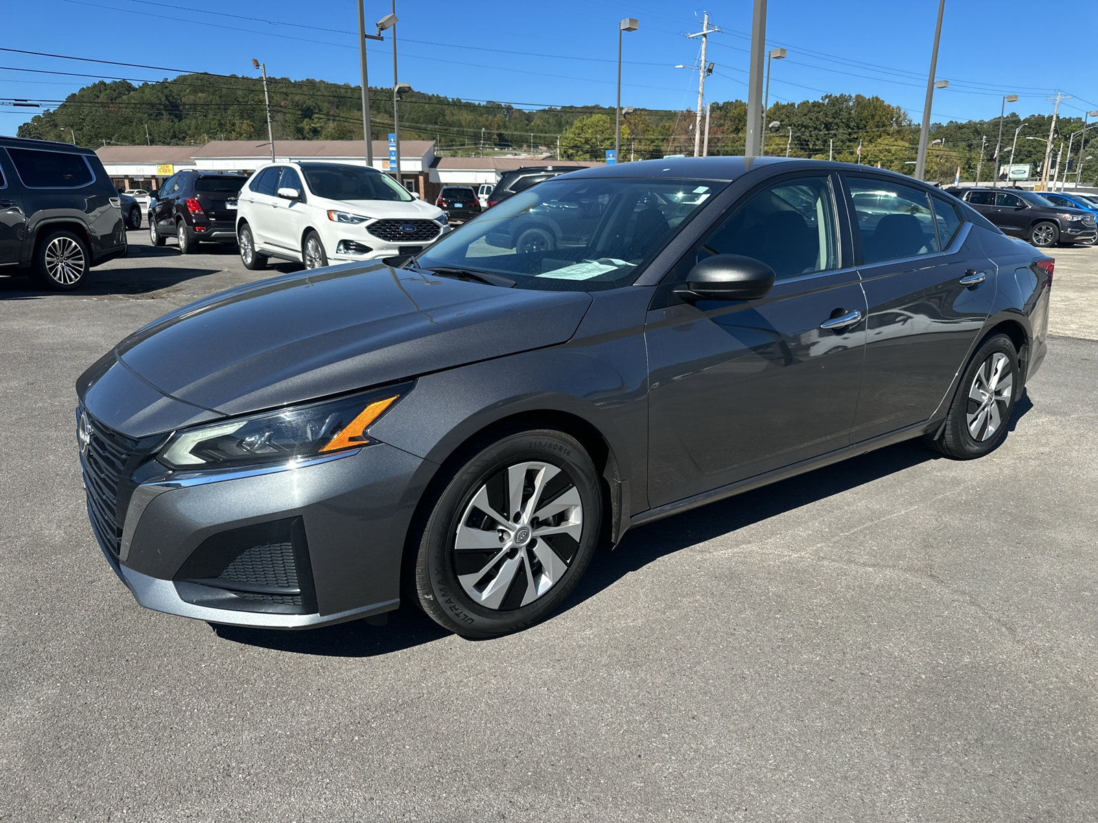 Used 2025 Nissan Altima 2.5 S FWD image 1
