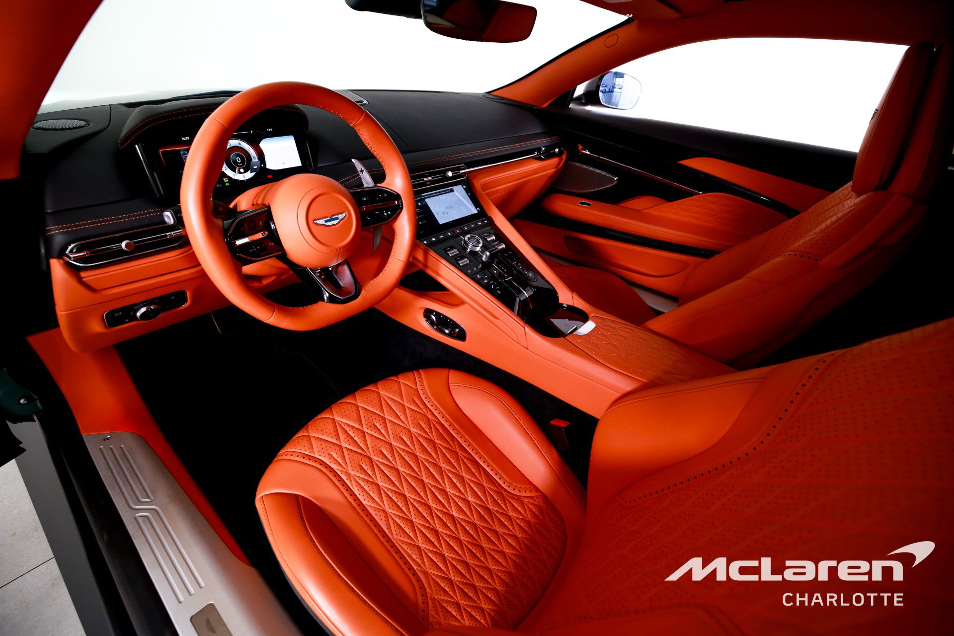 Used 2024 Aston Martin DB12 Coupe image 12