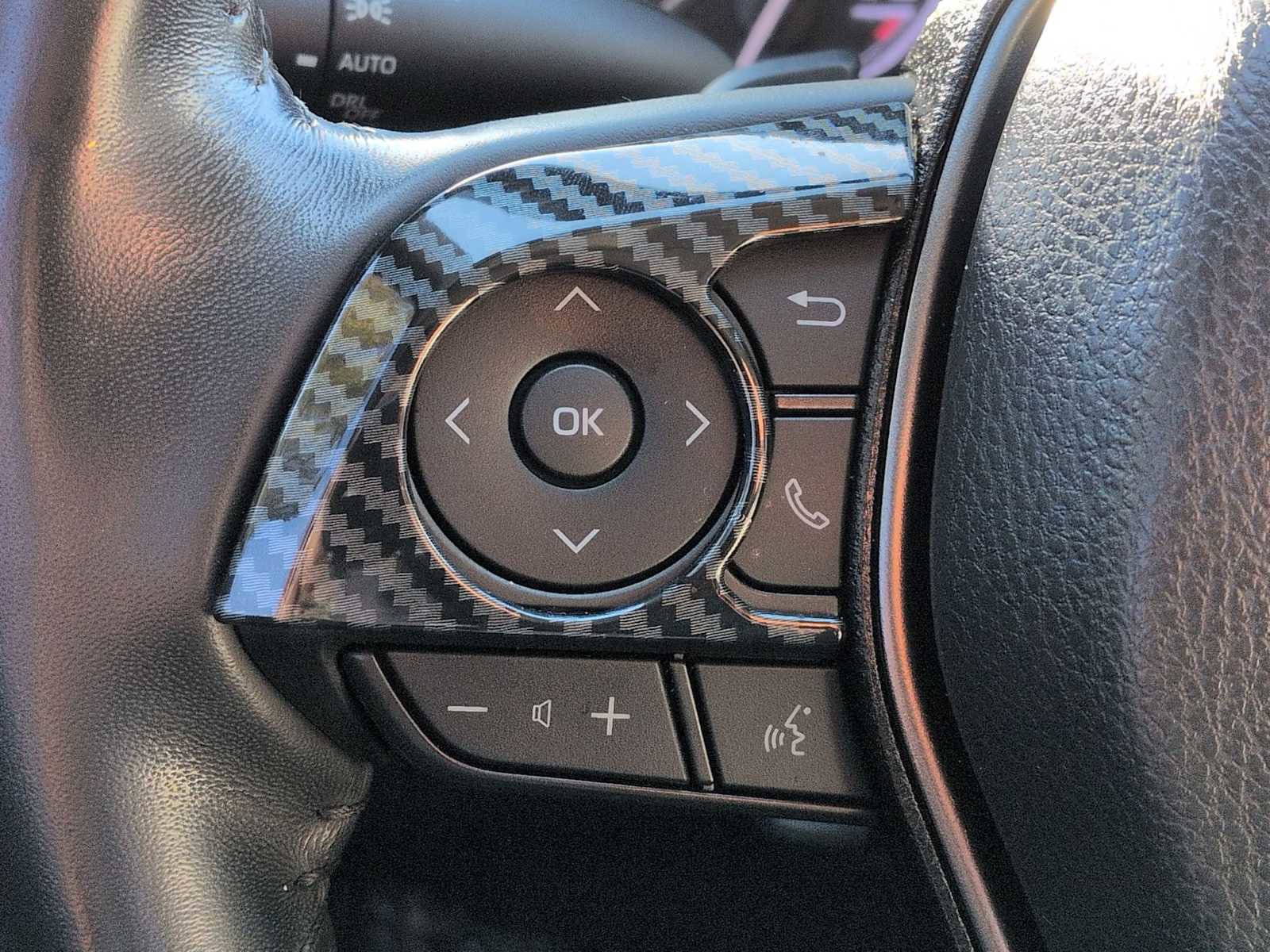 Used 2022 Toyota Camry XSE image 23