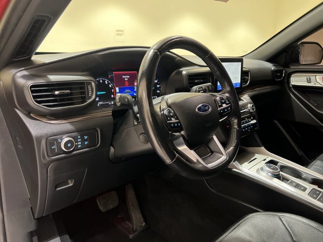 Used 2020 Ford Explorer Limited RWD image 9