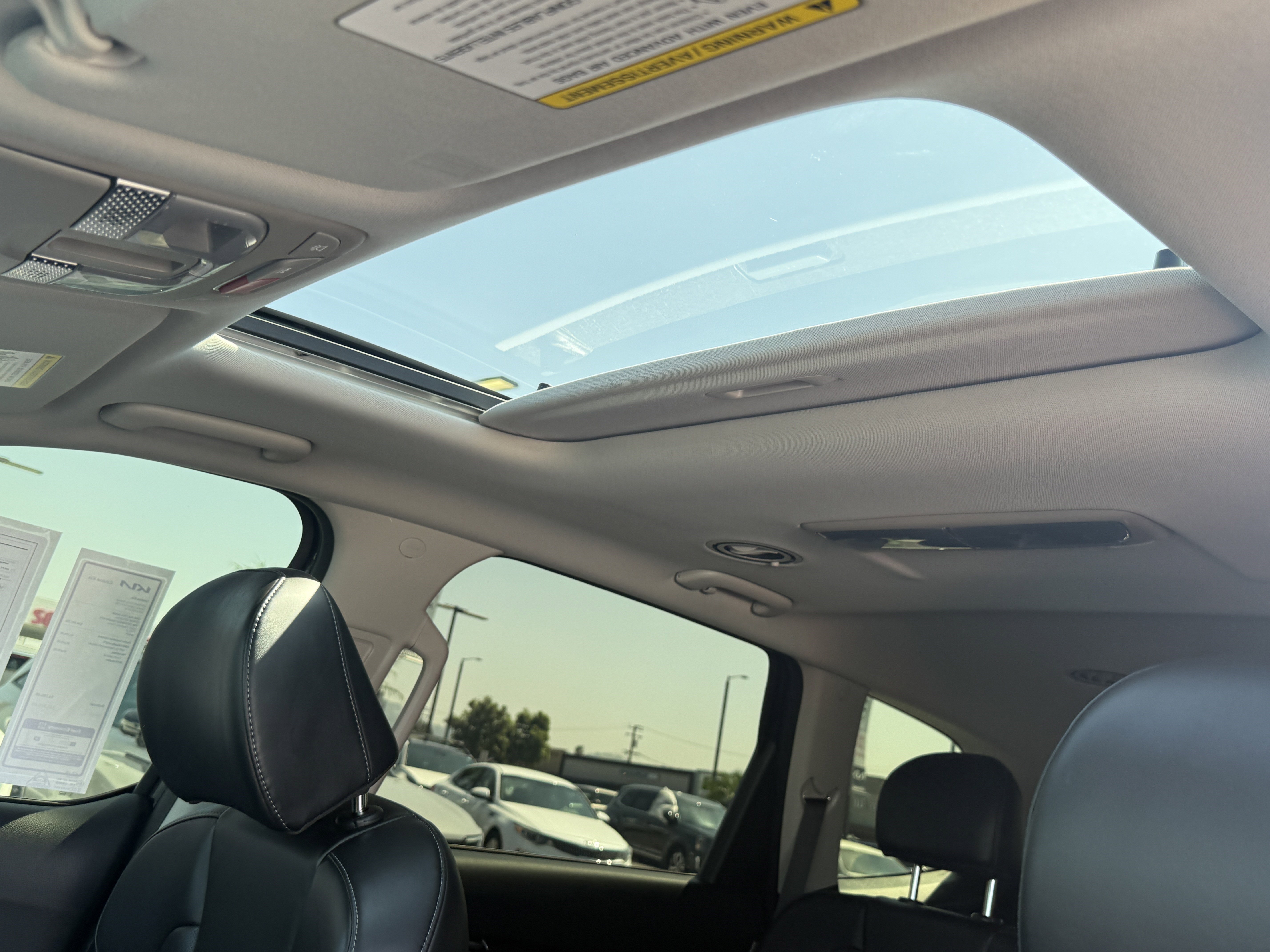 Used 2025 Kia Telluride S image 18