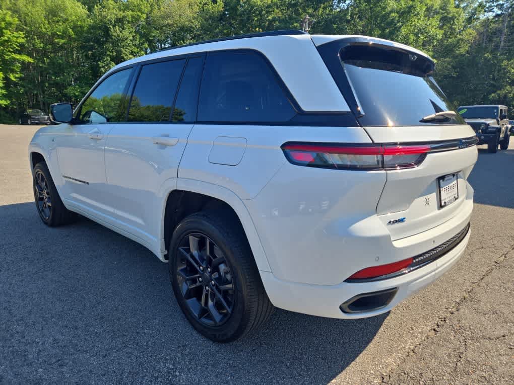 Used 2023 Jeep Grand Cherokee 30th Anniversary AWD/4WD image 6